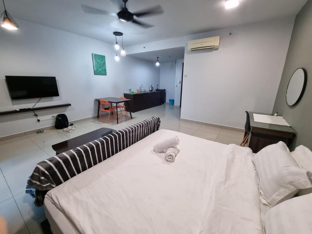 De Houz @ Setia Alam Trefoil Homestay Shah Alam Buitenkant foto